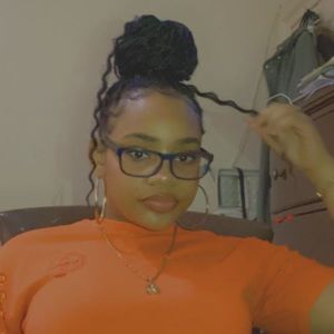 Meet your Posher, Jozel